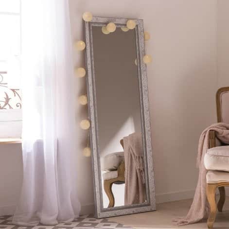 découvrez comment choisir la meilleure colle pour miroir : conseils pratiques, critères à considérer et produits recommandés pour une installation réussie et durable.