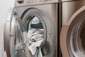 Comment laver son linge sans machine : astuces et méthodes efficaces